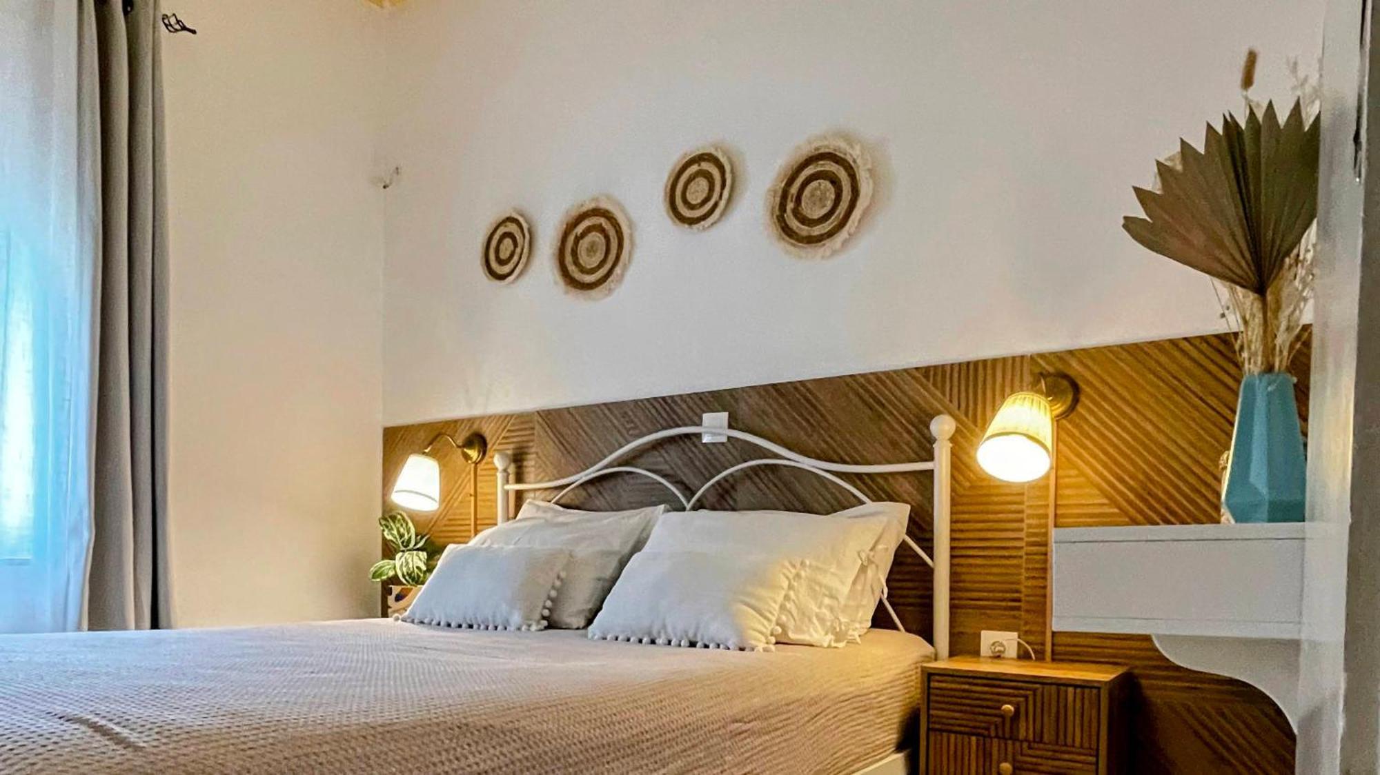 Apartament Mesogitonia House *