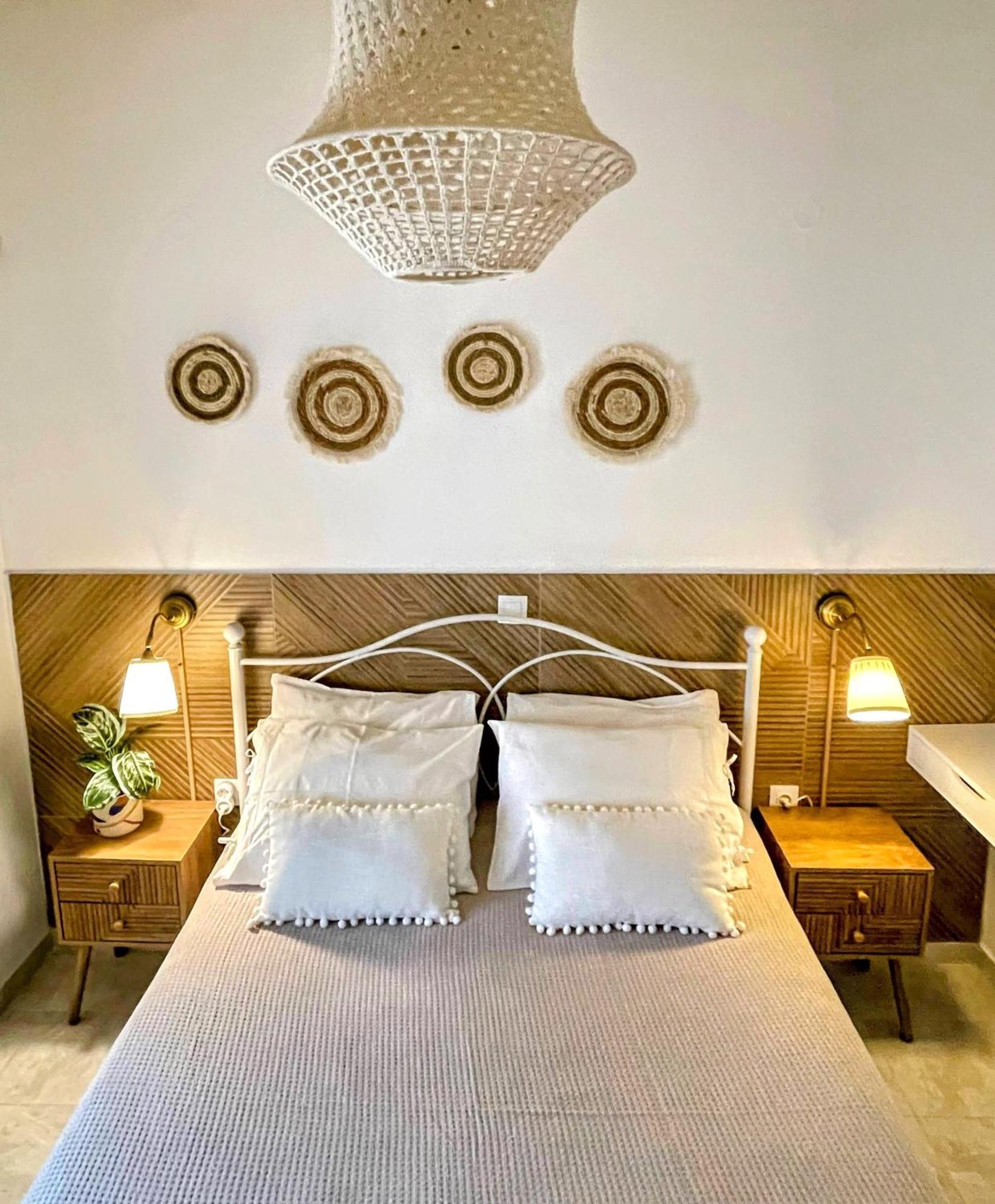 Mesogitonia House Apartment